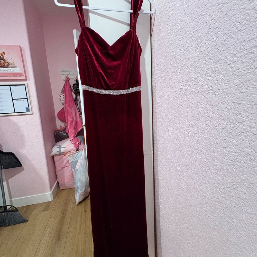 Elegant Burgundy Velvet Dress